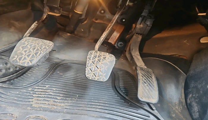 2011 Ford Fiesta TITANIUM DIESEL, Diesel, Manual, 2,76,241 km, interior