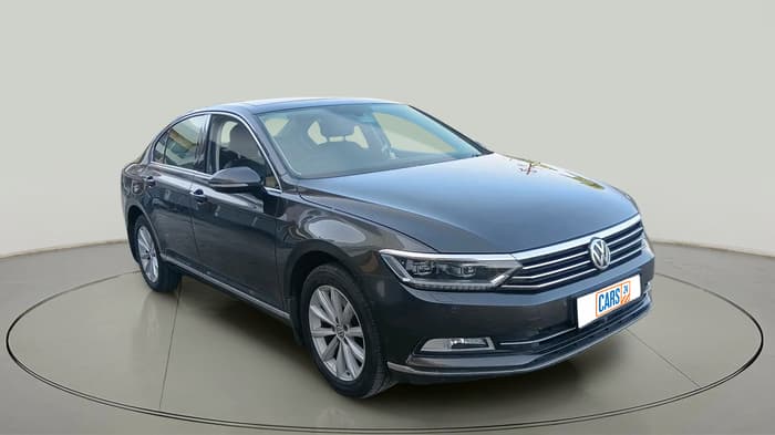 2018 Volkswagen Passat HIGHLINE DSG, Diesel, Automatic, 1,19,000 km, exterior