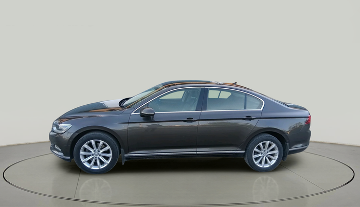 2018 Volkswagen Passat HIGHLINE DSG, Diesel, Automatic, 1,17,921 km, exterior