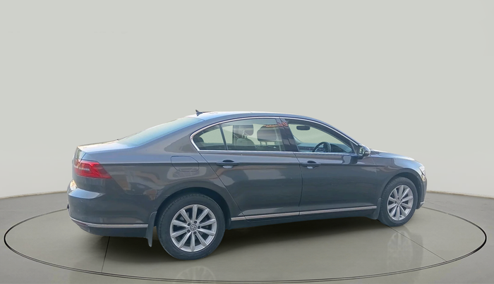 2018 Volkswagen Passat HIGHLINE DSG, Diesel, Automatic, 1,17,921 km, exterior