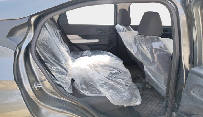 2025 Tata PUNCH PURE MT, Petrol, Manual, 2,621 km, interior