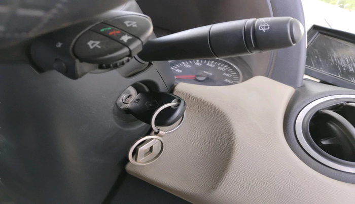 2014 Renault Duster RXL PETROL, Petrol, Manual, 51,250 km, interior