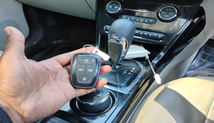 2020 Tata NEXON XZA PLUS (O) PETROL DUAL TONE, Petrol, Automatic, 51,207 km, interior