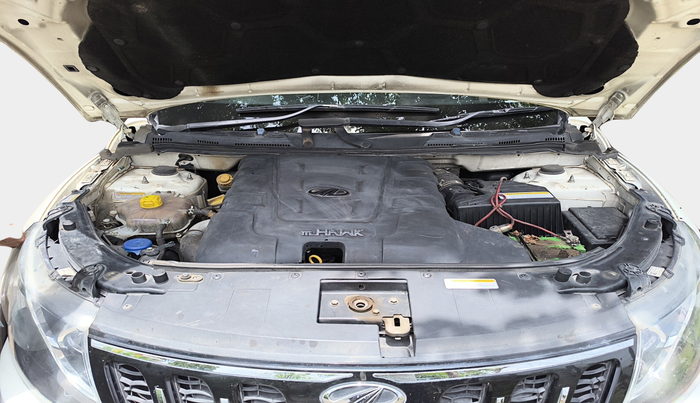 2018 Mahindra XUV500 W6, Diesel, Manual, 1,50,416 km, exterior