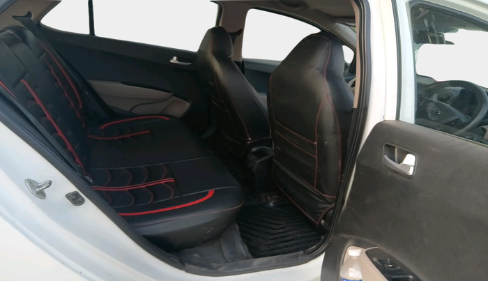 2017 Hyundai Grand i10 SPORTZ U2 1.2 CRDI, Diesel, Manual, 78,928 km, interior