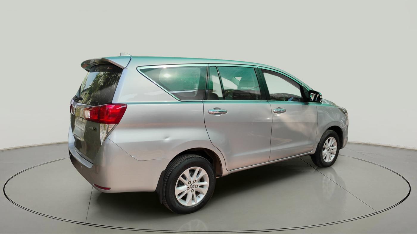 2016 Toyota Innova Crysta 2.4 ZX 7 STR, Diesel, Manual, 1,42,025 km, exterior