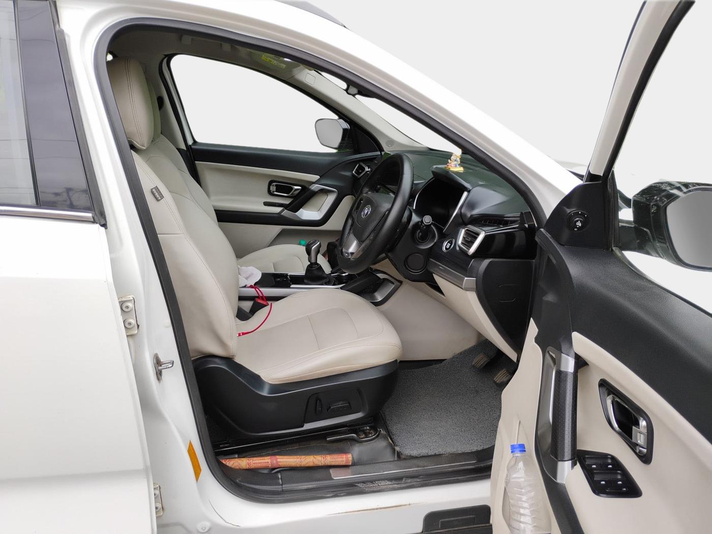 2021 Tata Safari XZ PLUS, Diesel, Manual, 1,29,862 km, interior