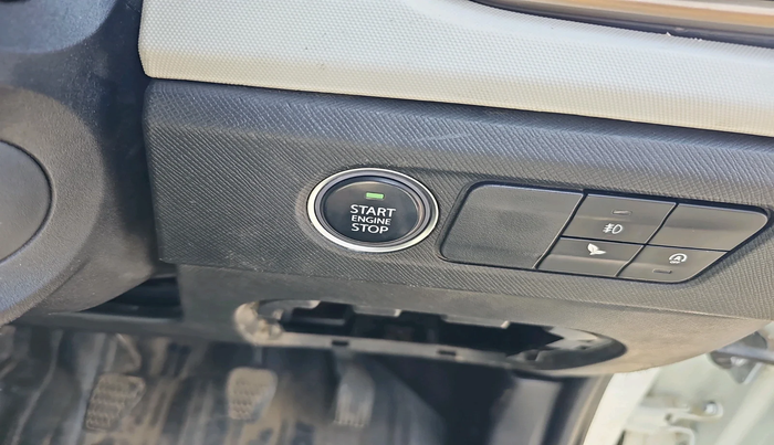 2022 Tata PUNCH ACCOMPLISHED MT, Petrol, Manual, 34,294 km, interior