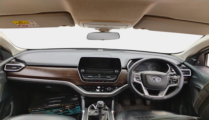 2019 Tata Harrier XT 2.0L KRYOTEC, Diesel, Manual, 1,01,183 km, interior