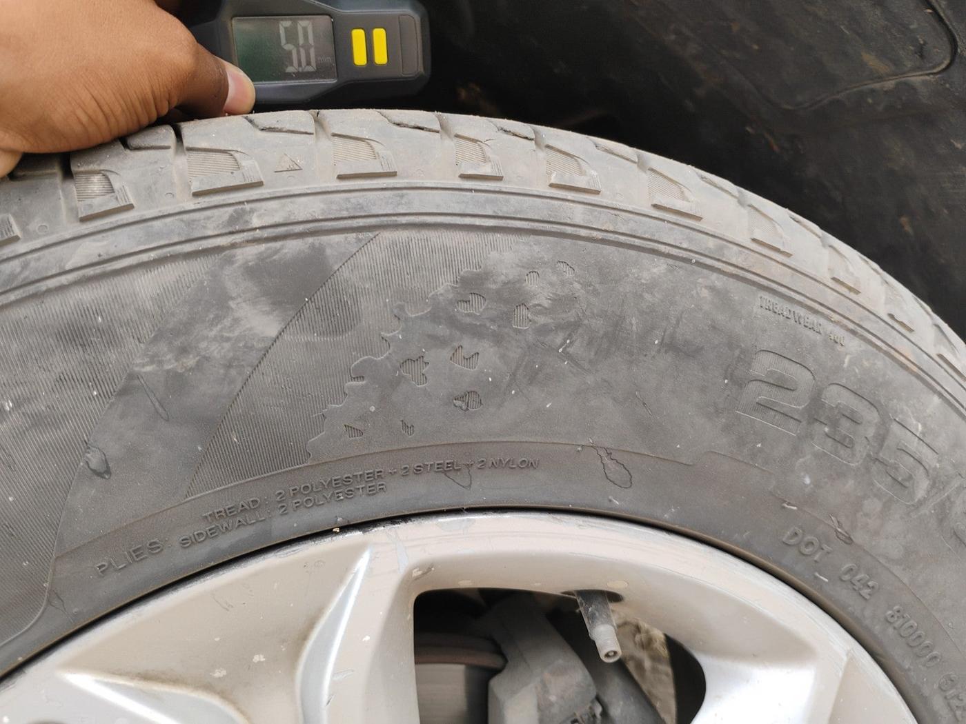 2019 Tata Harrier XT 2.0L KRYOTEC, Diesel, Manual, 1,01,183 km, tyre