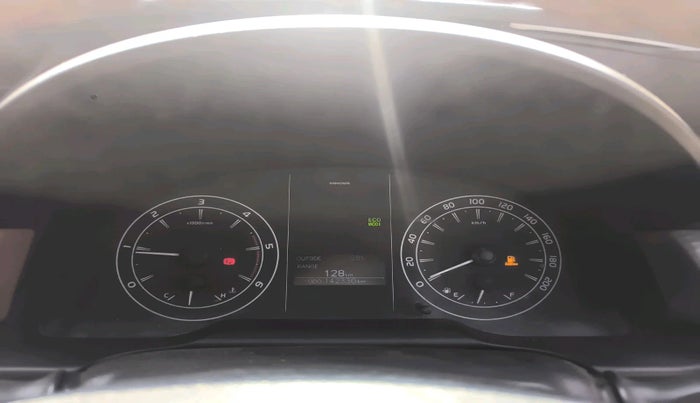 2020 Toyota Innova Crysta 2.4 GX 8 STR, Diesel, Manual, 1,42,330 km, interior