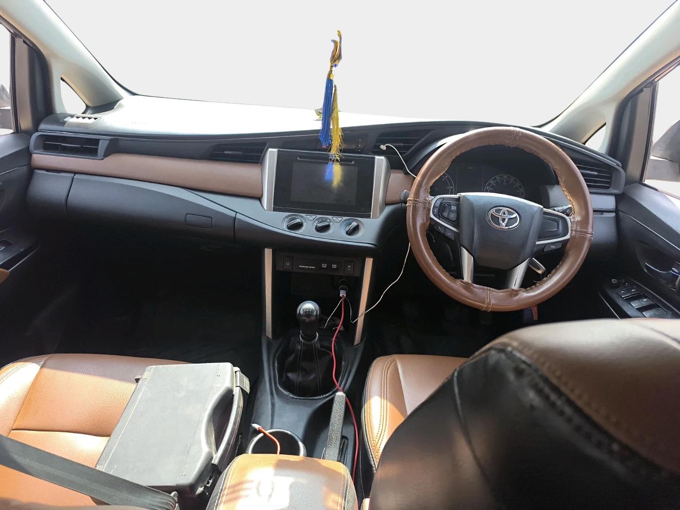 2020 Toyota Innova Crysta 2.4 GX 8 STR, Diesel, Manual, 1,42,330 km, interior