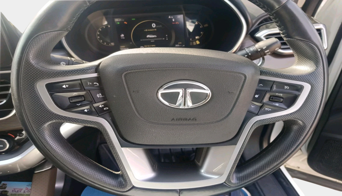 2023 Tata Harrier XZ PLUS 2.0L DUAL TONE, Diesel, Manual, 1,02,839 km, interior