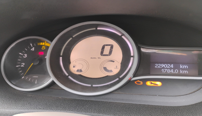 2012 Renault Fluence 1.5 E4, Diesel, Manual, 2,29,170 km, interior