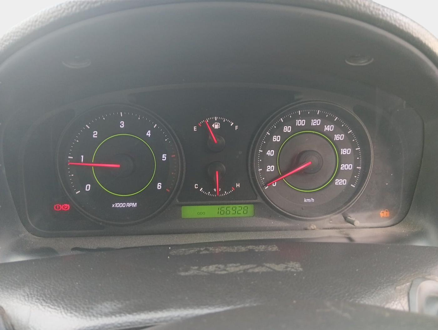 2011 Chevrolet Captiva XTREME, Diesel, Manual, 1,66,932 km, interior