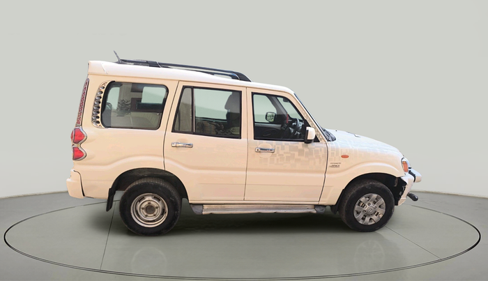 2014 Mahindra Scorpio EX M2DI, Diesel, Manual, 65,018 km, exterior