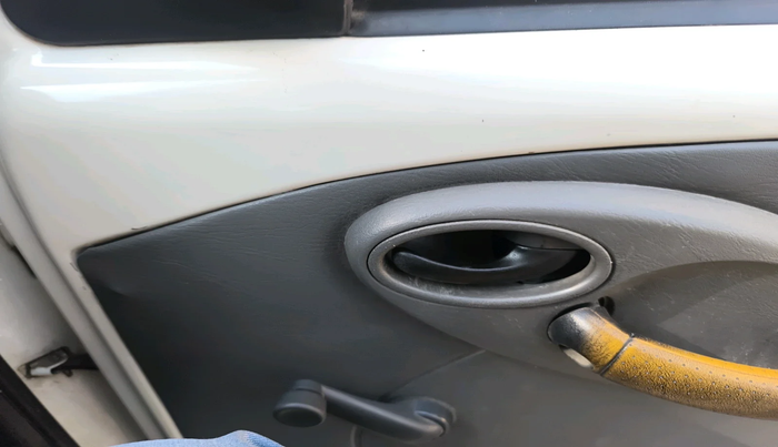 2014 Mahindra Scorpio EX M2DI, Diesel, Manual, 65,018 km, interior