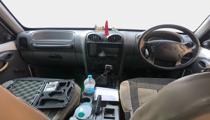 2014 Mahindra Scorpio EX M2DI, Diesel, Manual, 65,018 km, interior