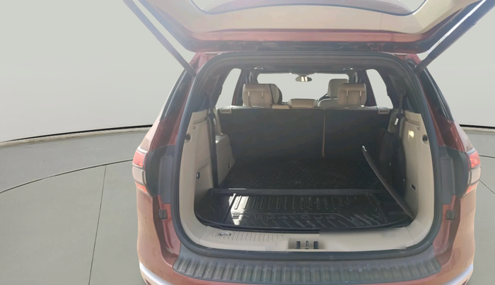 2016 Ford Endeavour TITANIUM 3.2 4X4 AT, Diesel, Automatic, 1,27,235 km, exterior