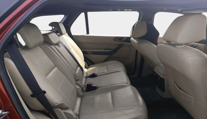 2016 Ford Endeavour TITANIUM 3.2 4X4 AT, Diesel, Automatic, 1,27,235 km, interior