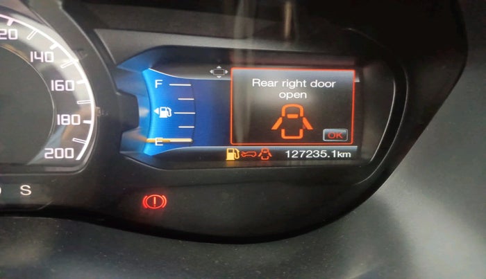 2016 Ford Endeavour TITANIUM 3.2 4X4 AT, Diesel, Automatic, 1,27,235 km, interior