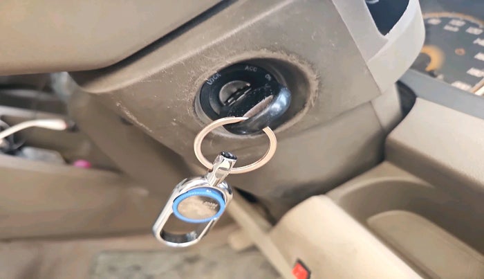 2013 Chevrolet Sail UVA 1.2 BASE, Petrol, Manual, 97,123 km, interior