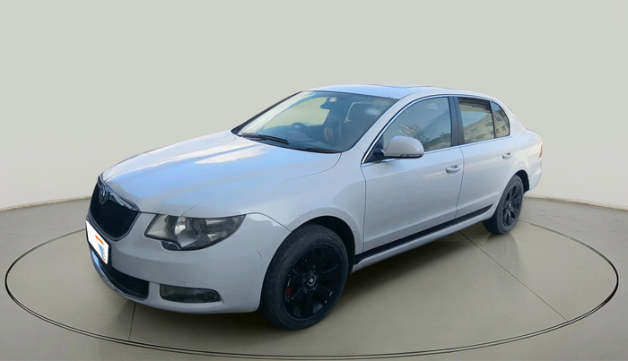 2011 Skoda Superb ELEGANCE 2.0 TDI CR AT, Diesel, Automatic, 1,25,086 km, exterior