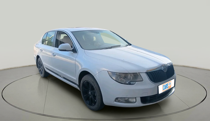 2011 Skoda Superb ELEGANCE 2.0 TDI CR AT, Diesel, Automatic, 1,25,086 km, exterior