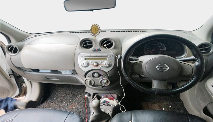 2011 Nissan Micra XV DIESEL, Diesel, Manual, 1,89,570 km, interior