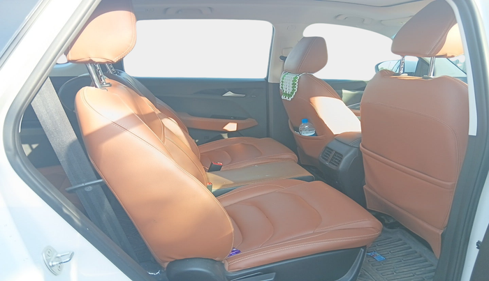 2022 MG HECTOR PLUS SHARP 2.0 DIESEL TURBO MT 6-STR, Diesel, Manual, 75,540 km, interior