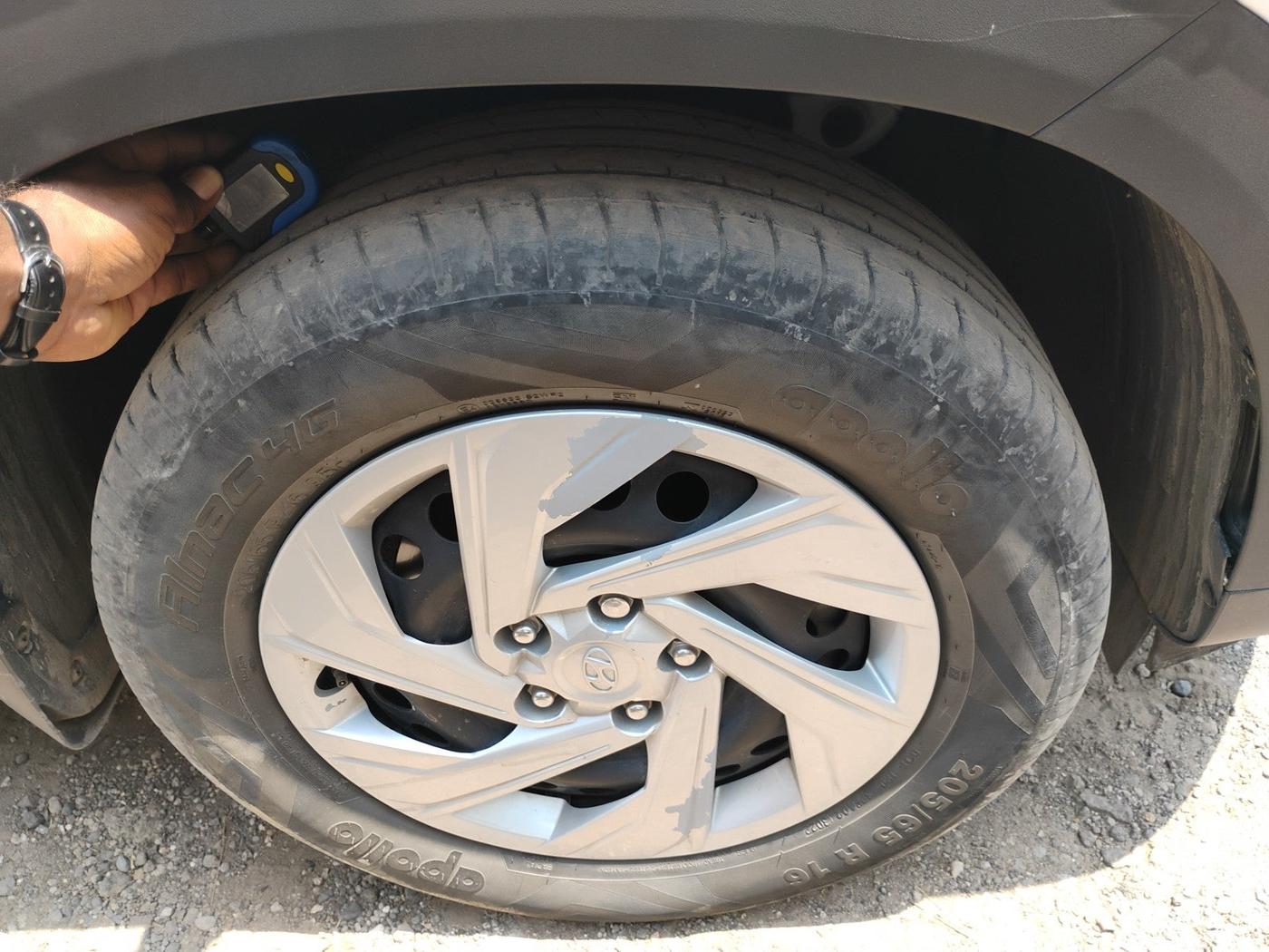 2022 Hyundai Creta E 1.5 DIESEL, Diesel, Manual, 49,043 km, tyre