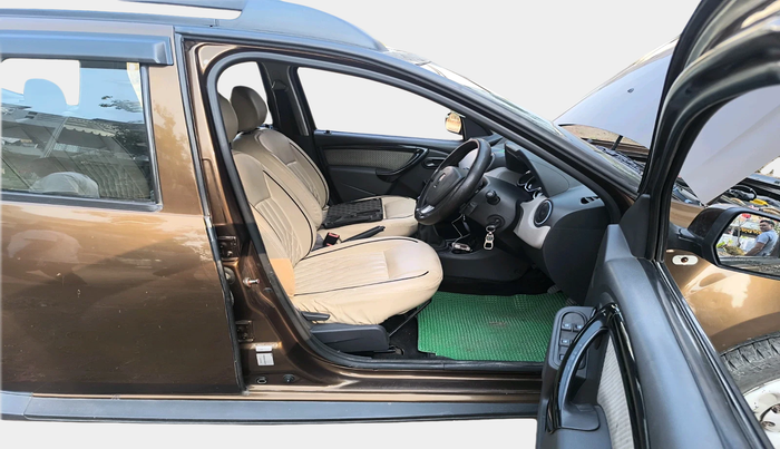 2016 Renault Duster 85 PS RXL DIESEL, Diesel, Manual, 1,61,917 km, interior