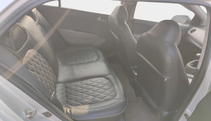 2014 Hyundai Grand i10 SPORTZ 1.1 CRDI, Diesel, Manual, 1,30,202 km, interior