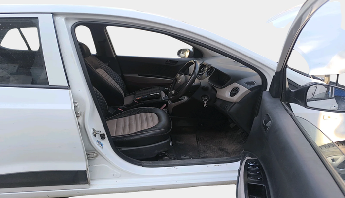 2016 Hyundai Grand i10 MAGNA 1.2 KAPPA VTVT, Petrol, Manual, 83,635 km, interior