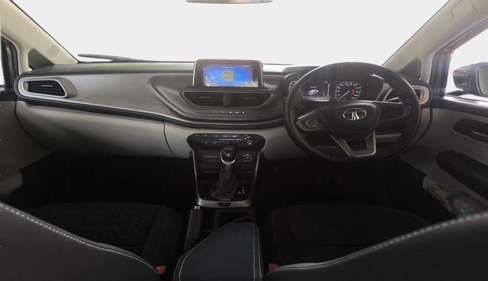 2023 Tata ALTROZ XZA + SUNROOF, Petrol, Automatic, 30,821 km, interior