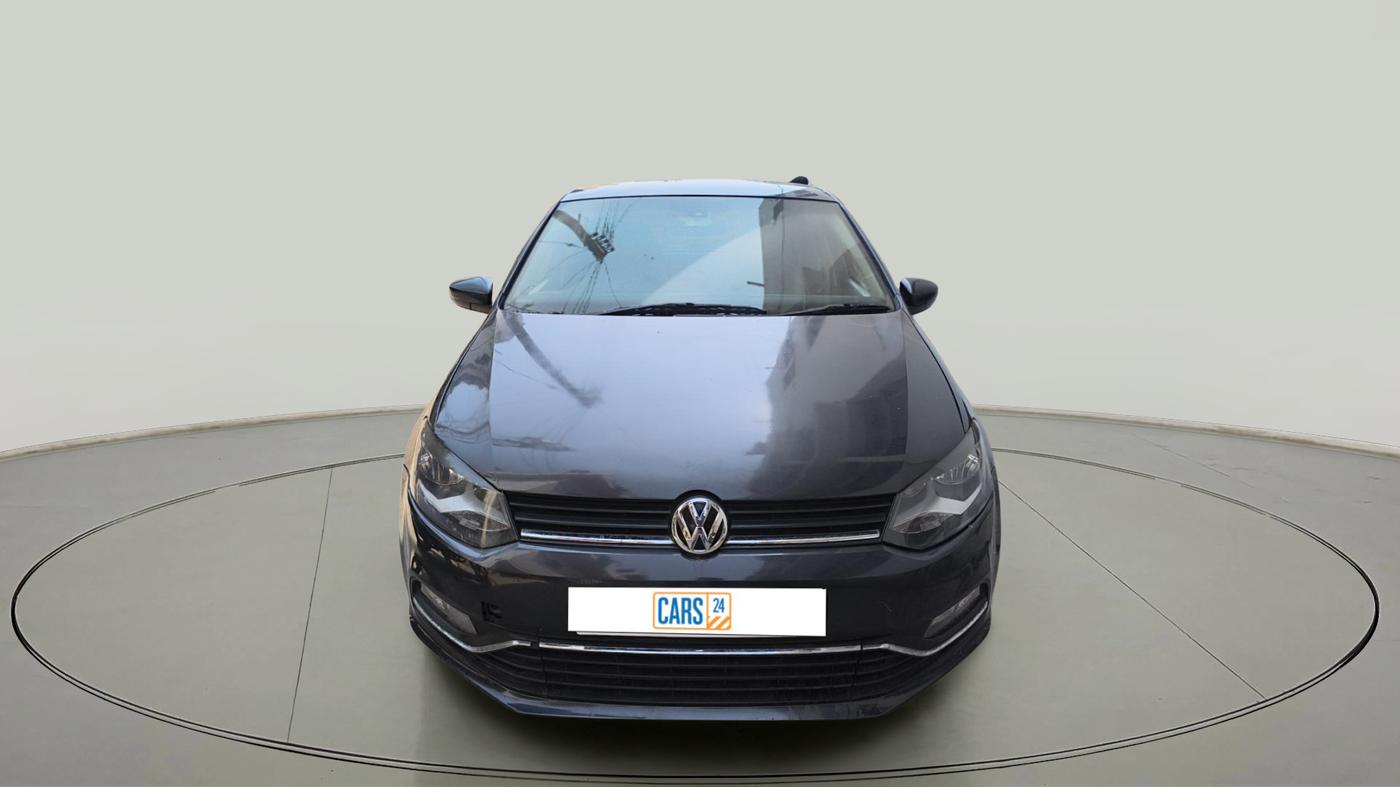 2016 Volkswagen Polo HIGHLINE1.5L, Diesel, Manual, 1,18,850 km, exterior