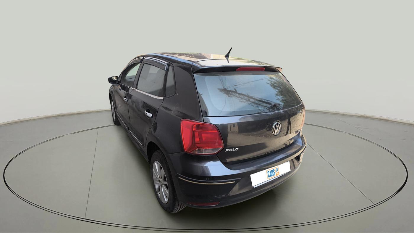 2016 Volkswagen Polo HIGHLINE1.5L, Diesel, Manual, 1,18,850 km, exterior