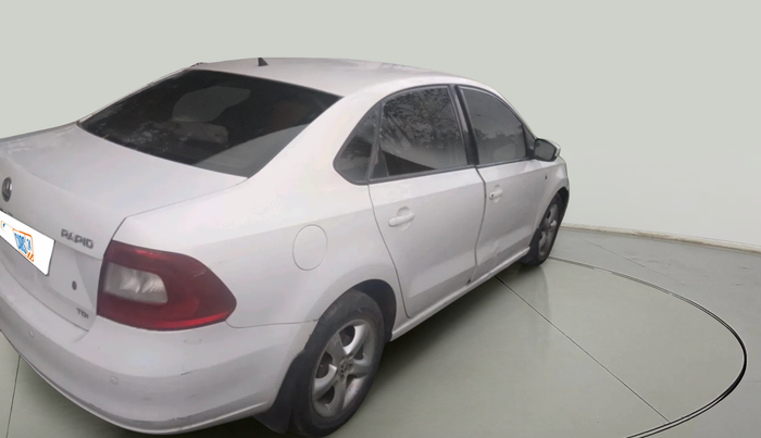 2014 Skoda Rapid AMBITION 1.6 TDI CR MT, Diesel, Manual, 2,40,563 km, exterior