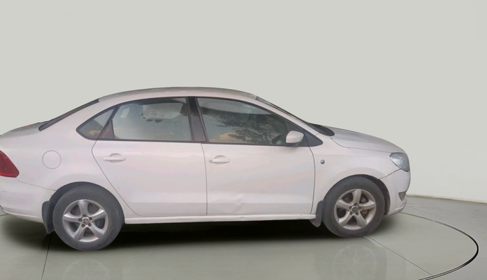 2014 Skoda Rapid AMBITION 1.6 TDI CR MT, Diesel, Manual, 2,40,563 km, exterior