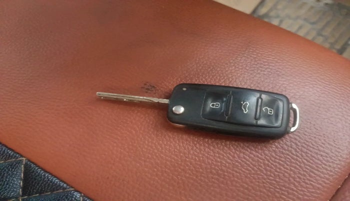 2014 Skoda Rapid AMBITION 1.6 TDI CR MT, Diesel, Manual, 2,40,563 km, interior