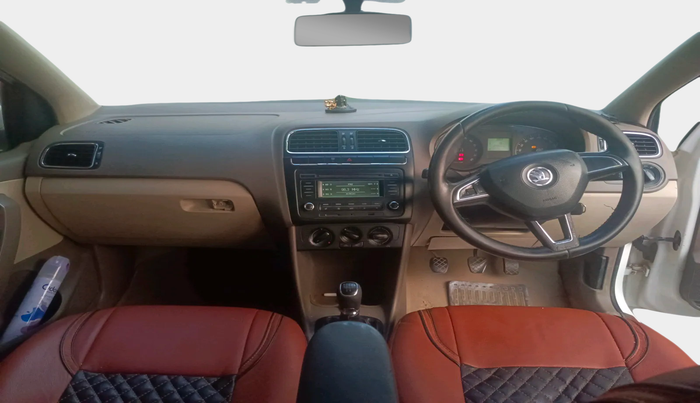 2014 Skoda Rapid AMBITION 1.6 TDI CR MT, Diesel, Manual, 2,40,563 km, interior