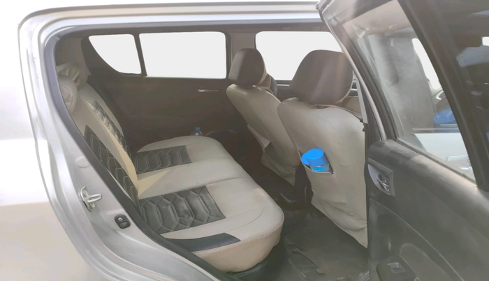 2011 Maruti Swift VXI, Petrol, Manual, 1,05,485 km, interior