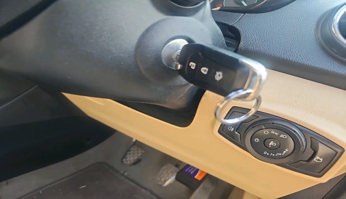 2016 Ford Figo Aspire TITANIUM 1.2 PETROL, Petrol, Manual, 48,112 km, interior