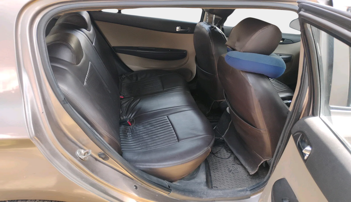 2014 Hyundai i20 MAGNA 1.4 CRDI, Diesel, Manual, 1,30,556 km, interior