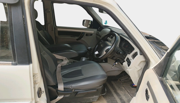 2019 Mahindra Scorpio S11 2WD, Diesel, Manual, 1,25,199 km, interior