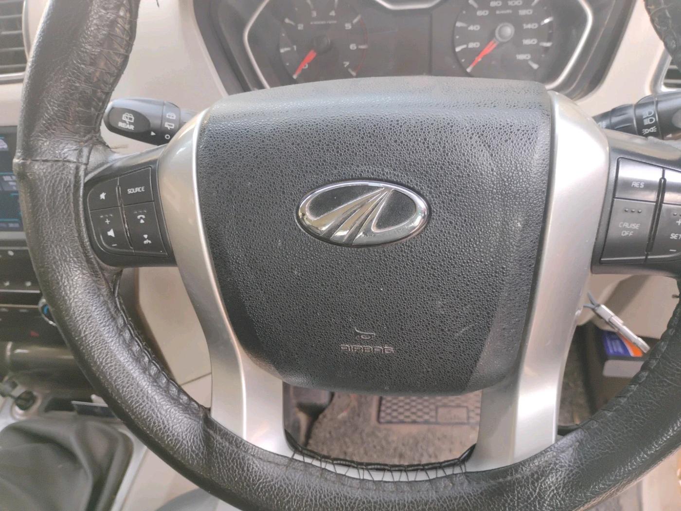 2019 Mahindra Scorpio S11 2WD, Diesel, Manual, 1,25,199 km, interior