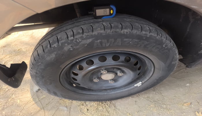 2016 Datsun Go Plus T, Petrol, Manual, 1,14,956 km, tyre