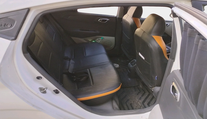 2021 Hyundai GRAND I10 NIOS SPORTZ 1.2 KAPPA VTVT CNG, Petrol, Manual, 73,352 km, interior