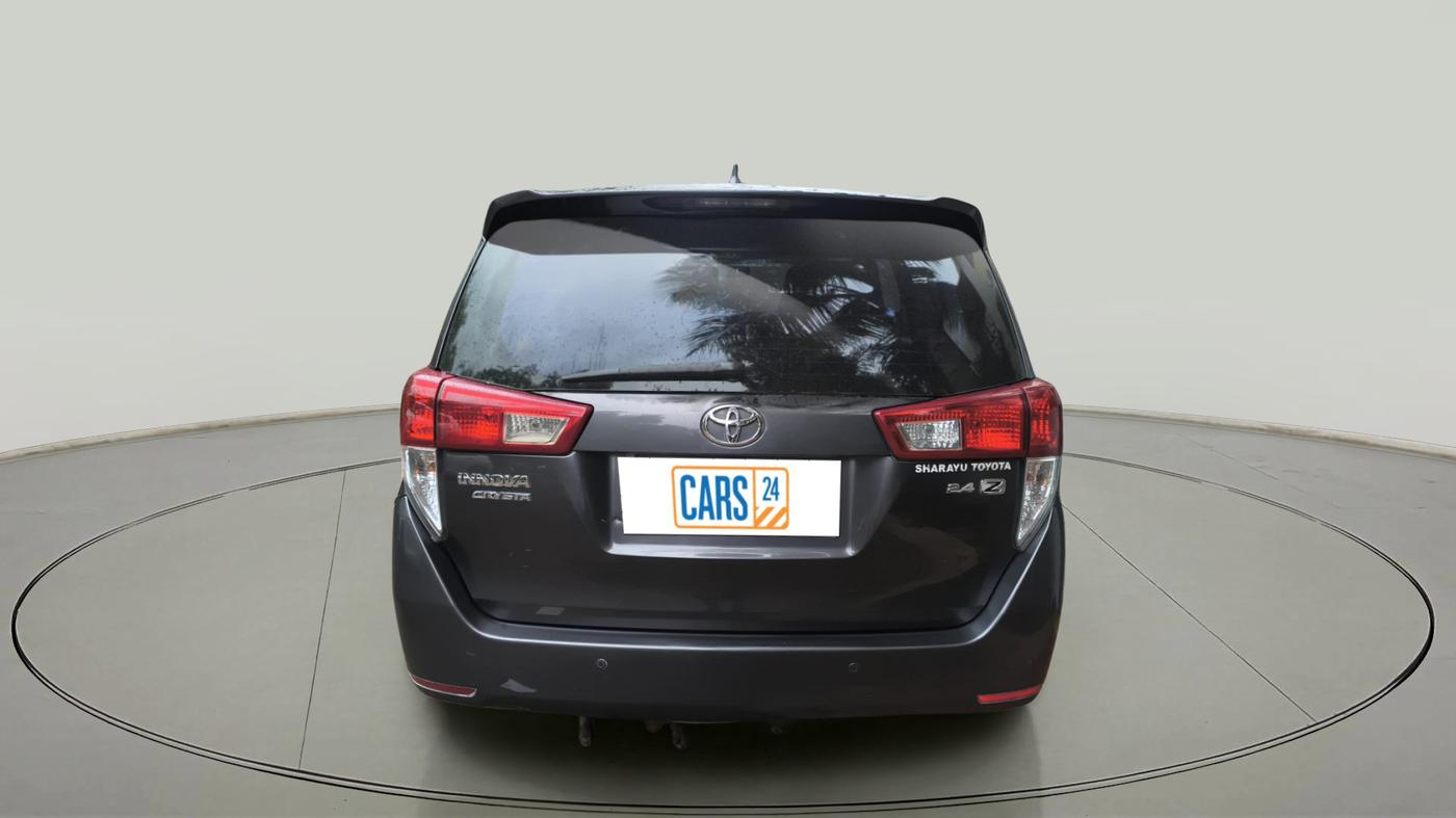 2017 Toyota Innova Crysta 2.4 ZX 7 STR, Diesel, Manual, 2,07,639 km, exterior