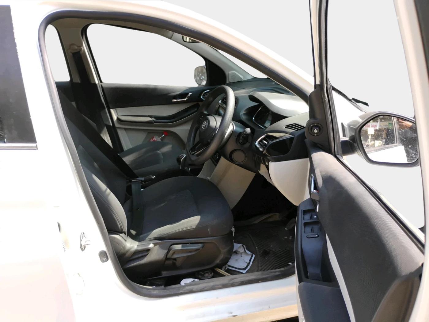 2024 Tata TIGOR XZ PLUS CNG, CNG, Manual, 23,791 km, interior